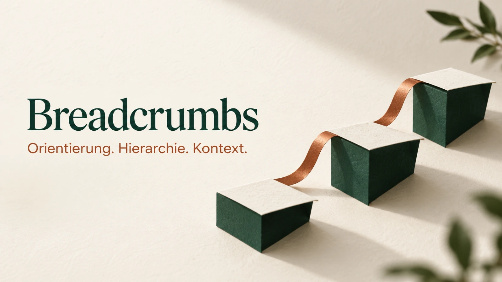 Themenbanner Breadcrumbs mit verbundenen Papierstufen und der Aufschrift Orientierung, Hierarchie, Kontext